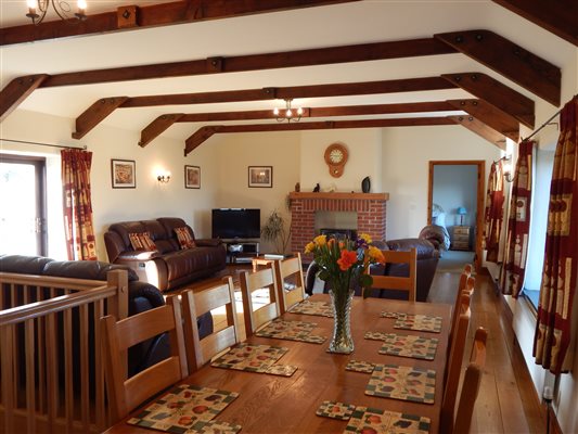 open plan dining room lounge 